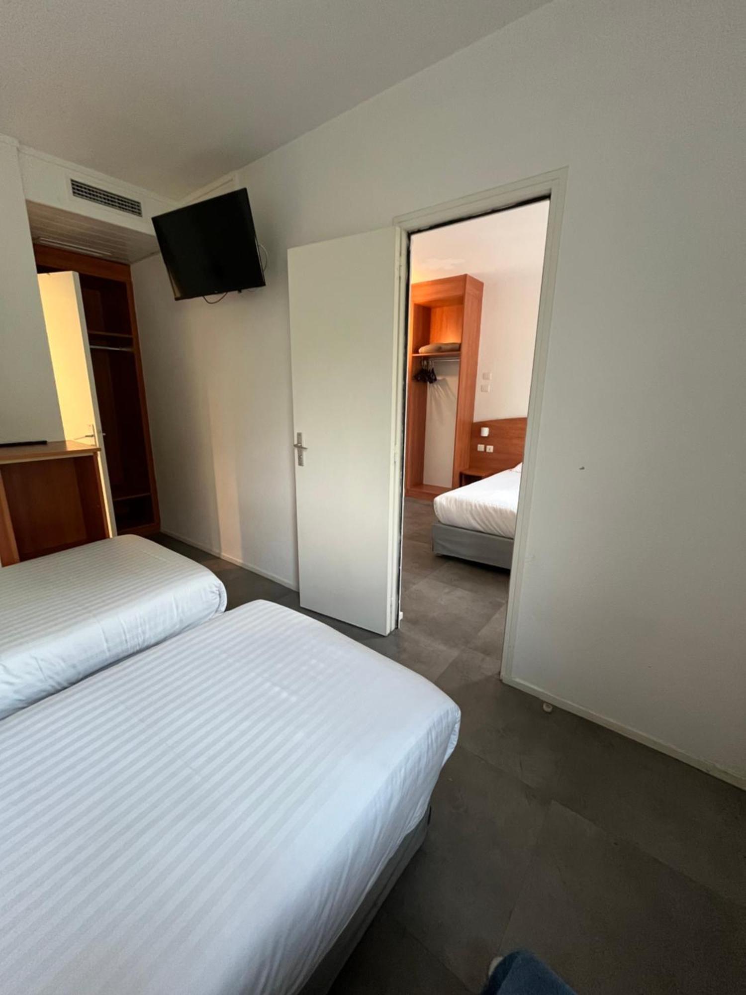 Akena Nantes - Ouest Hotel 2*