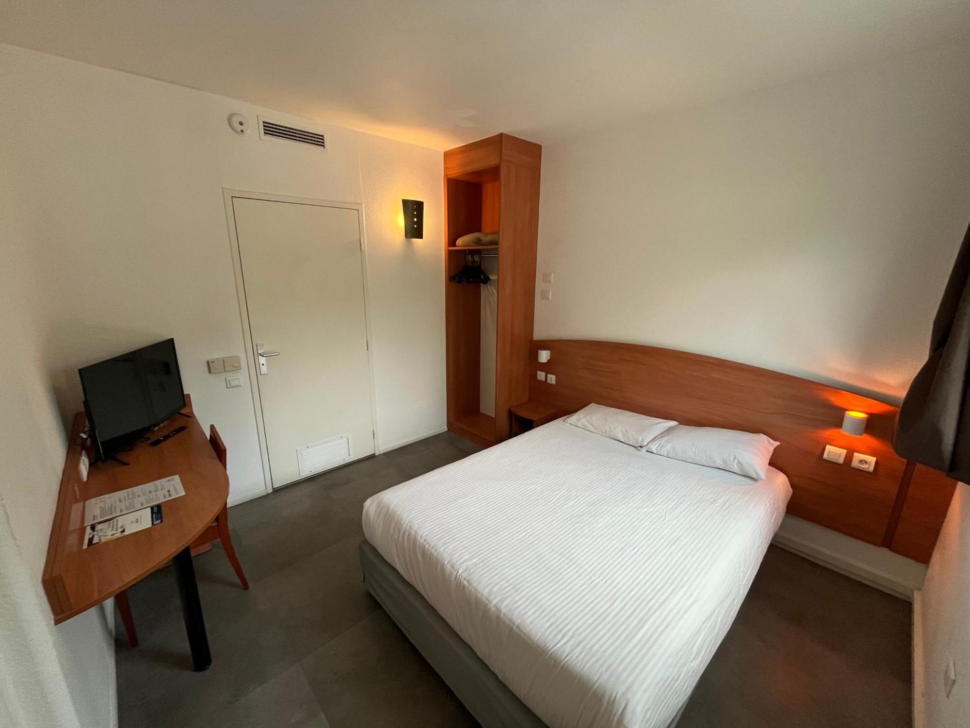 Akena Nantes - Ouest 2*