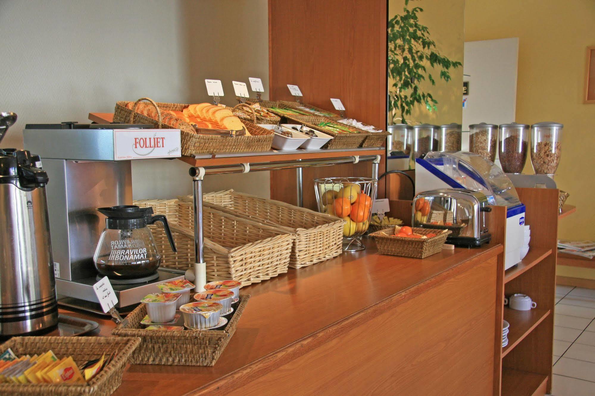 Akena Nantes - Ouest Hotel Orvault
